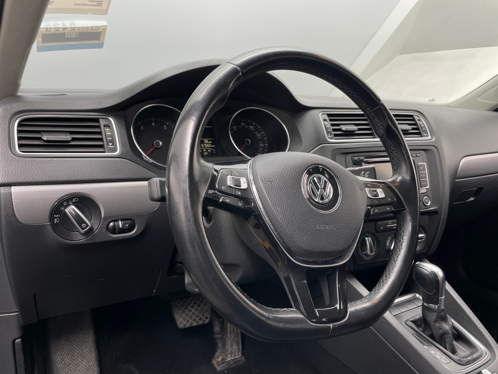 Thumbnail: 2015 Volkswagen Jetta - 5