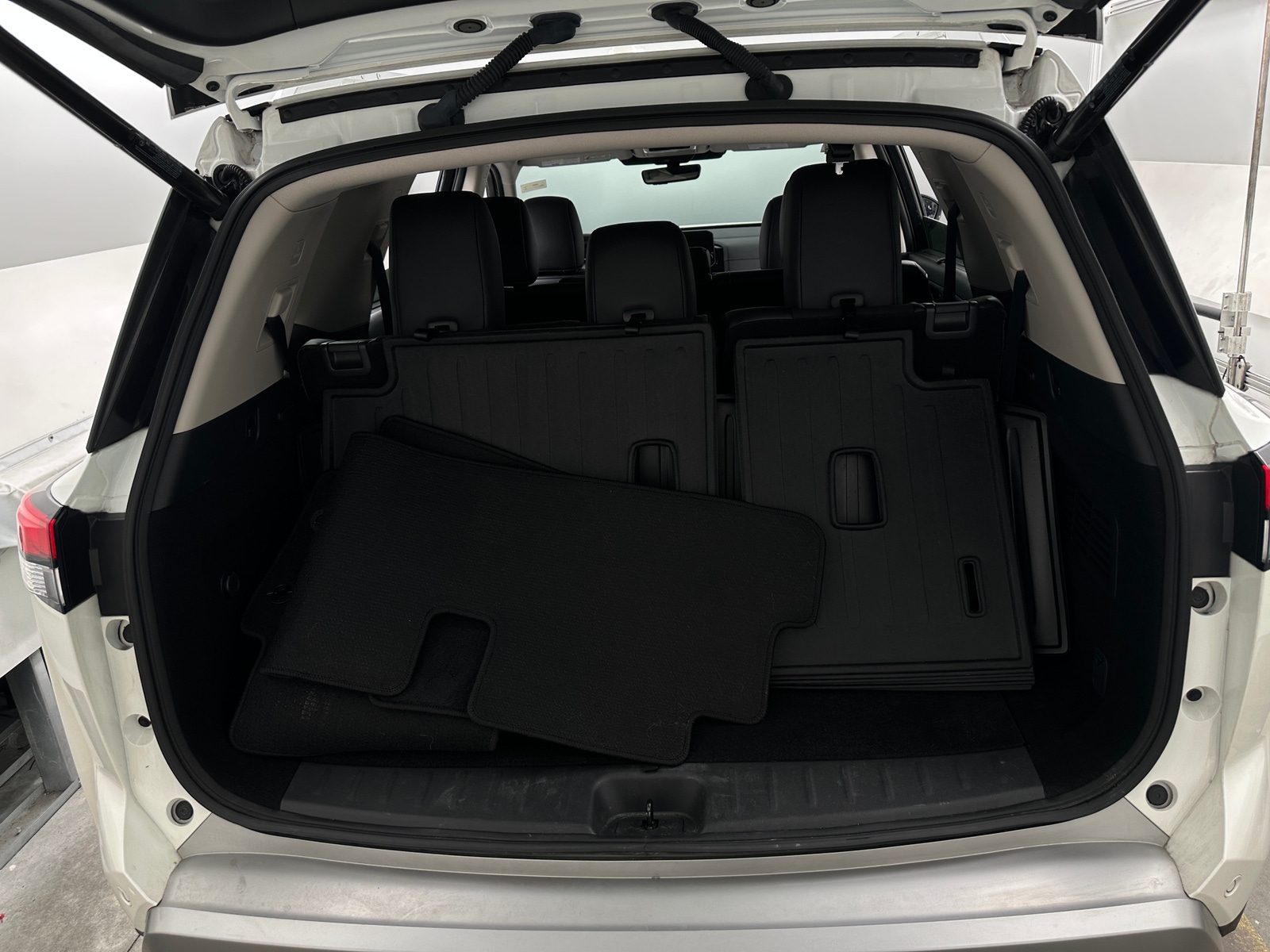 Thumbnail: 2024 Nissan Pathfinder - 6