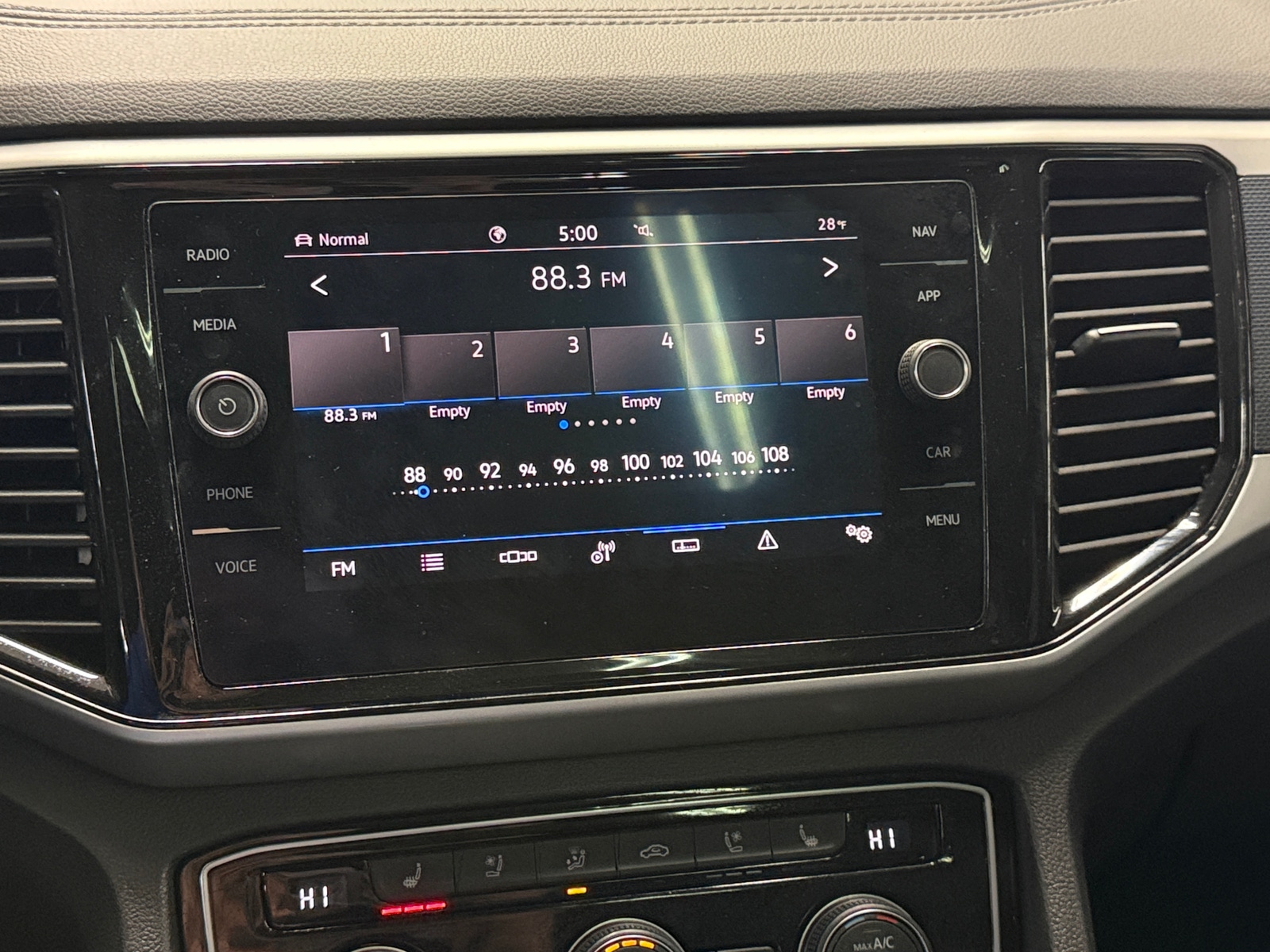 Thumbnail: 2021 Volkswagen Atlas - 3