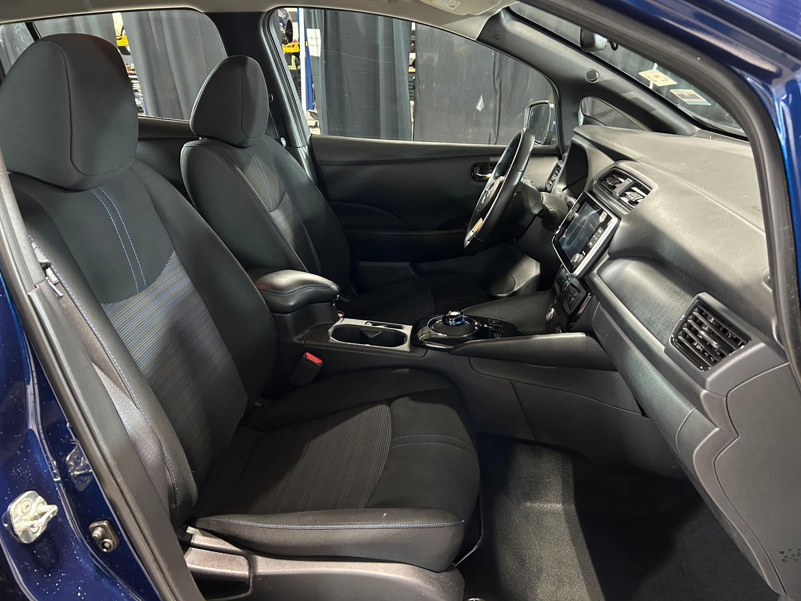 Thumbnail: 2019 Nissan Leaf - 2