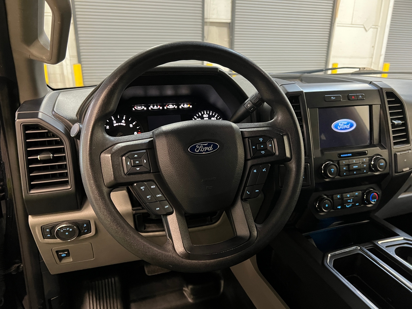 Thumbnail: 2020 Ford Econoline - 5