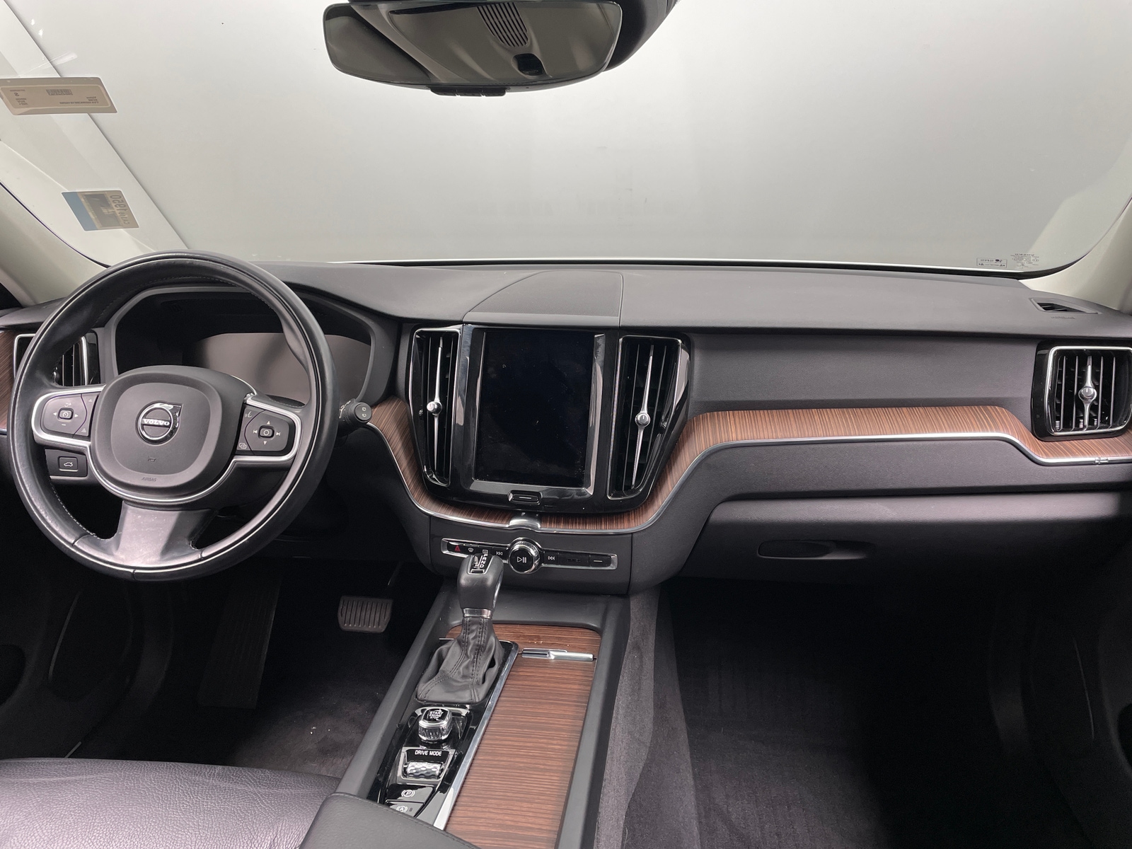 Thumbnail: 2021 Volvo XC60 - 2