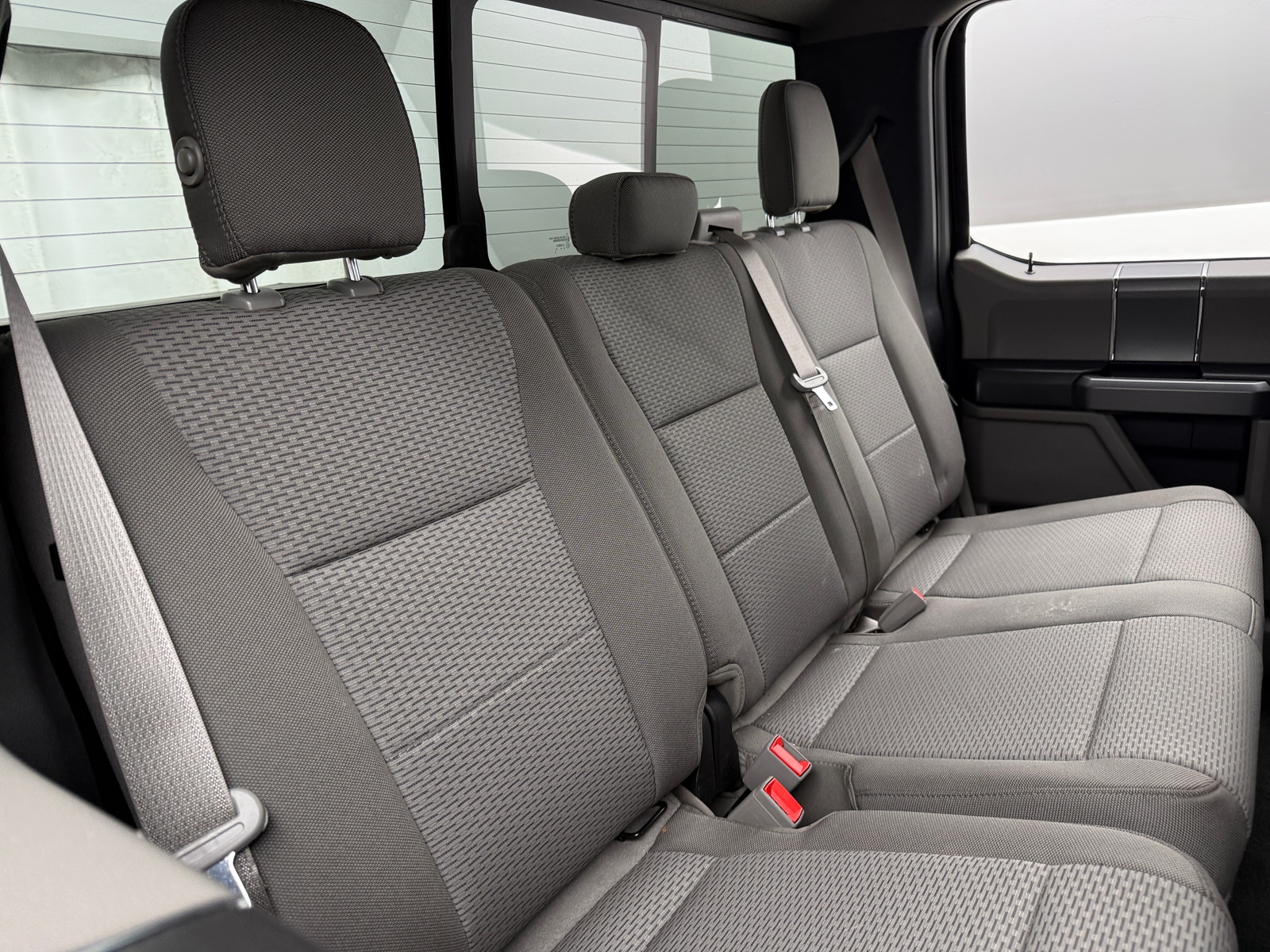 Thumbnail: 2019 Ford Econoline - 6