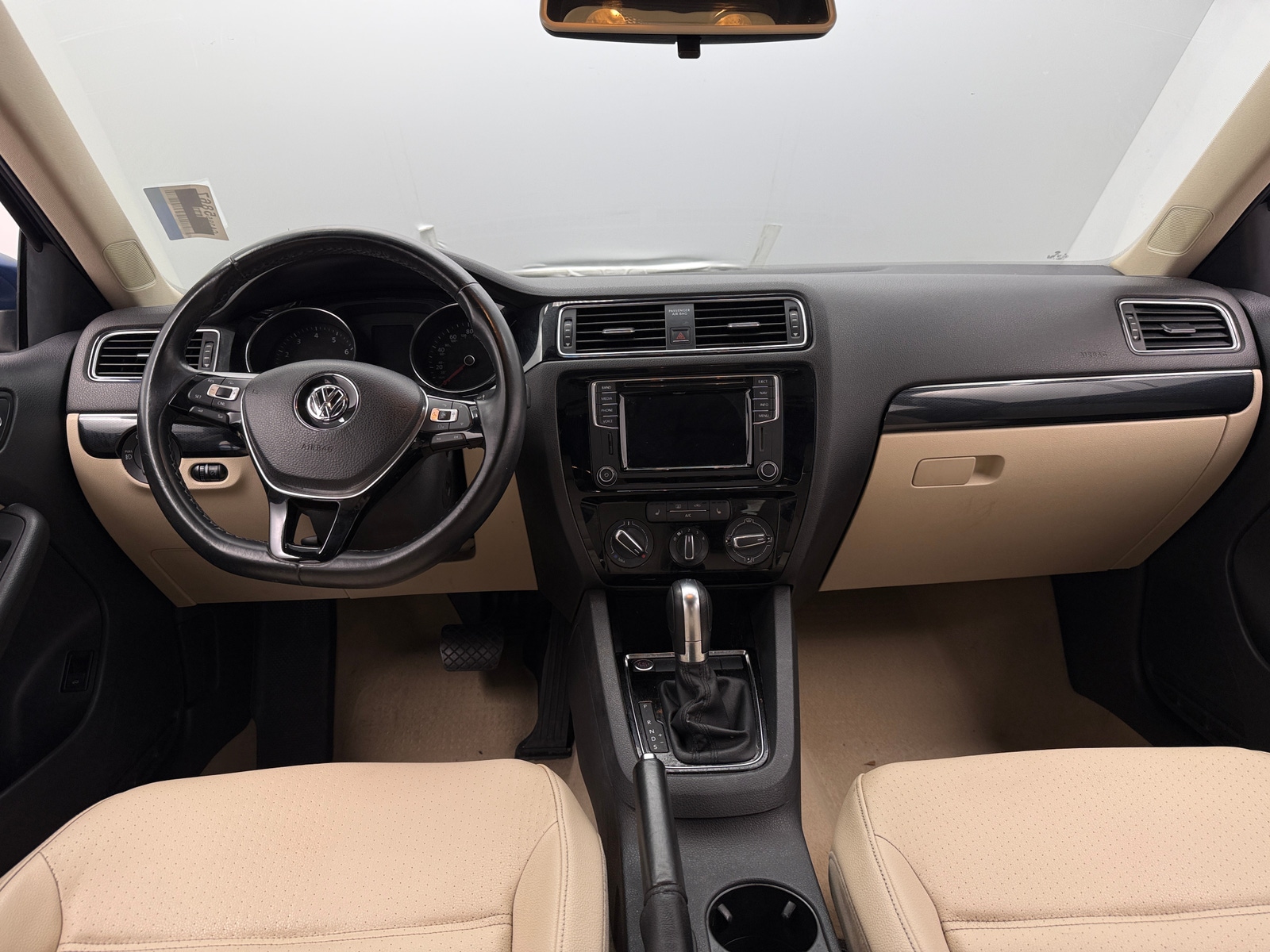 Thumbnail: 2016 Volkswagen Jetta - 2