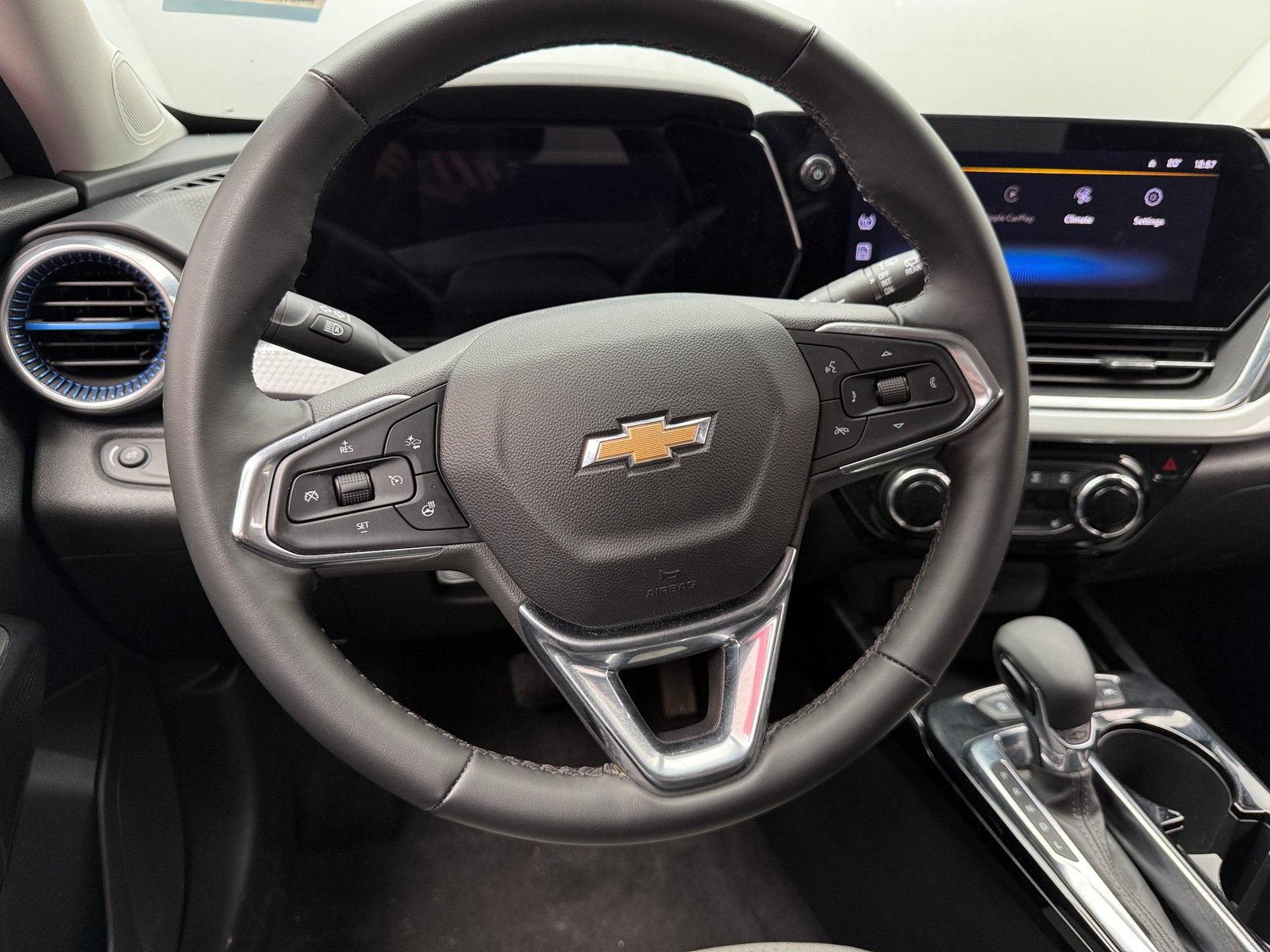 Thumbnail: 2025 Chevrolet Trax - 5