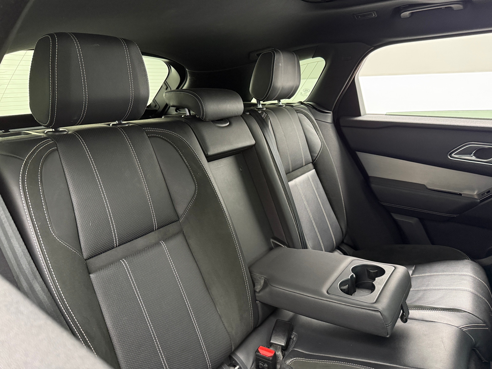 Thumbnail: 2020 Land Rover Range Rover Velar - 5