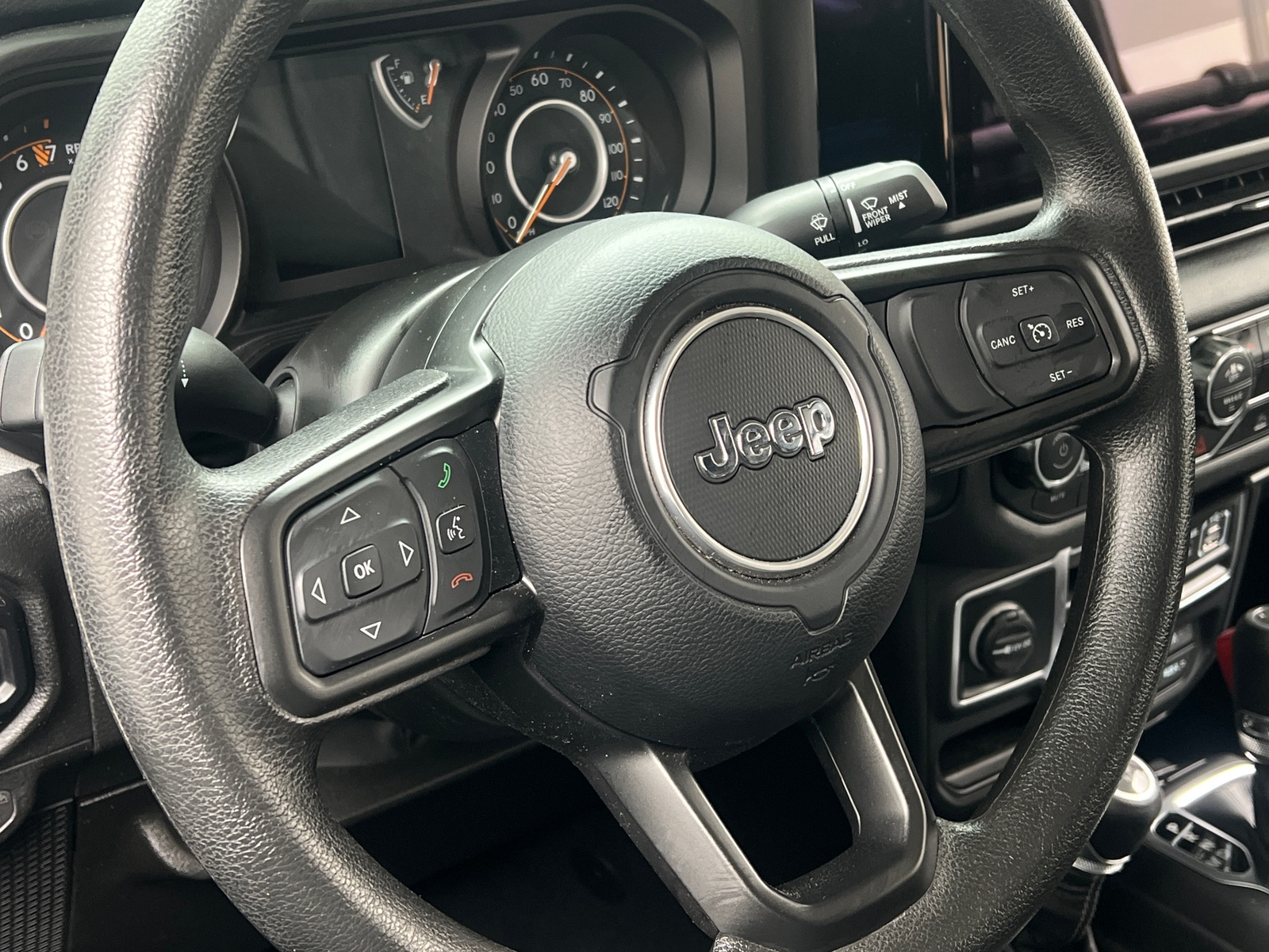 Thumbnail: 2025 Jeep Gladiator - 5