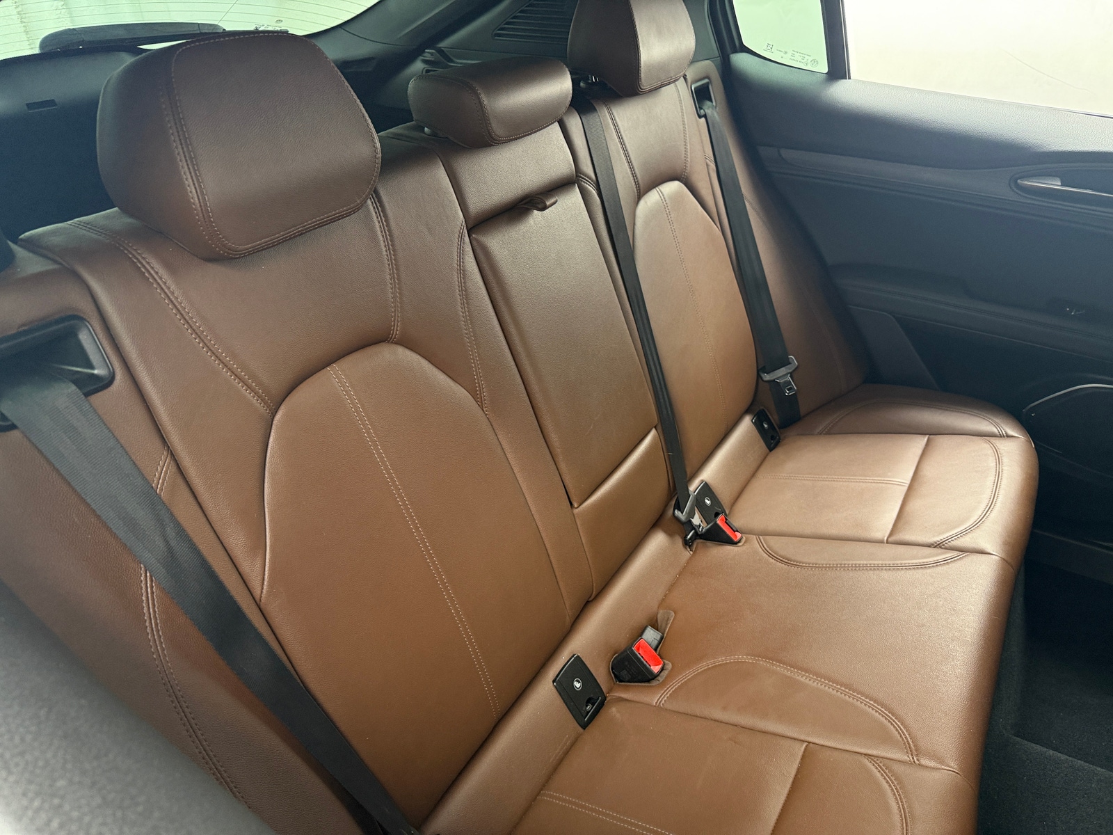 Thumbnail: 2023 Alfa Romeo Stelvio - 5