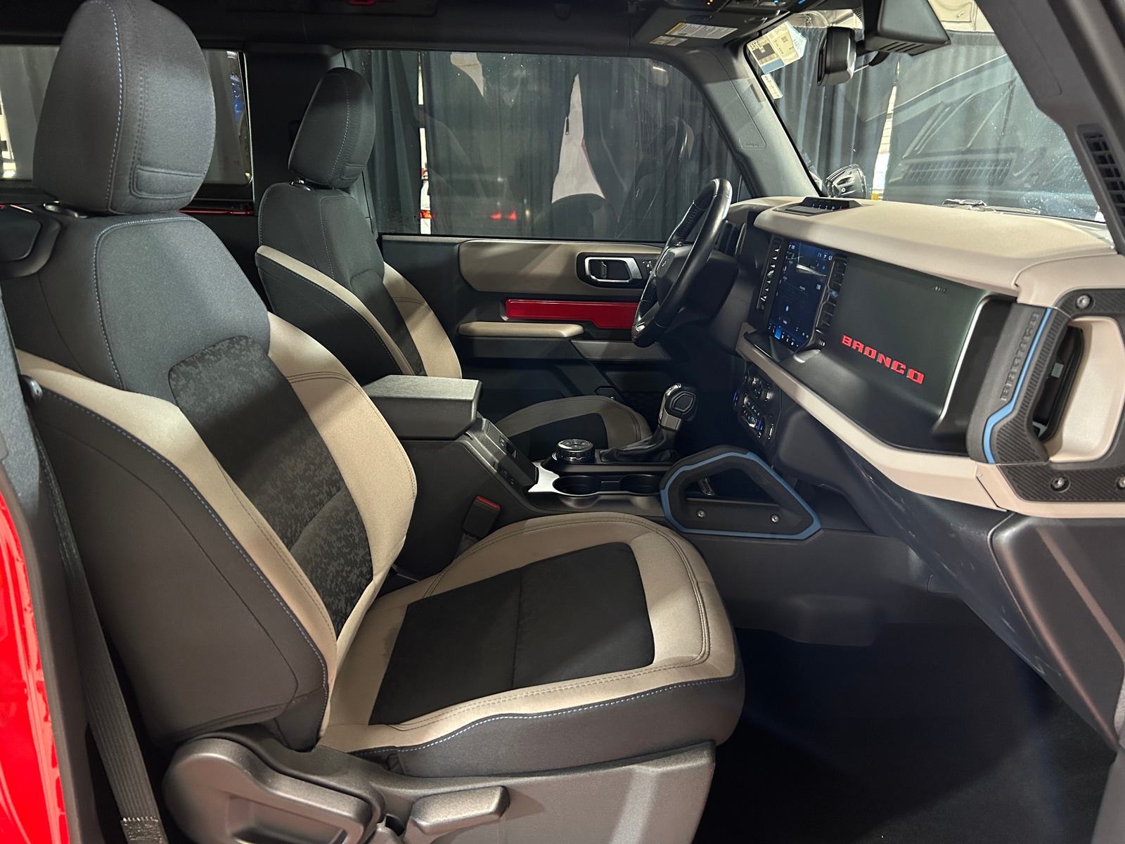 Thumbnail: 2022 Ford Bronco - 2