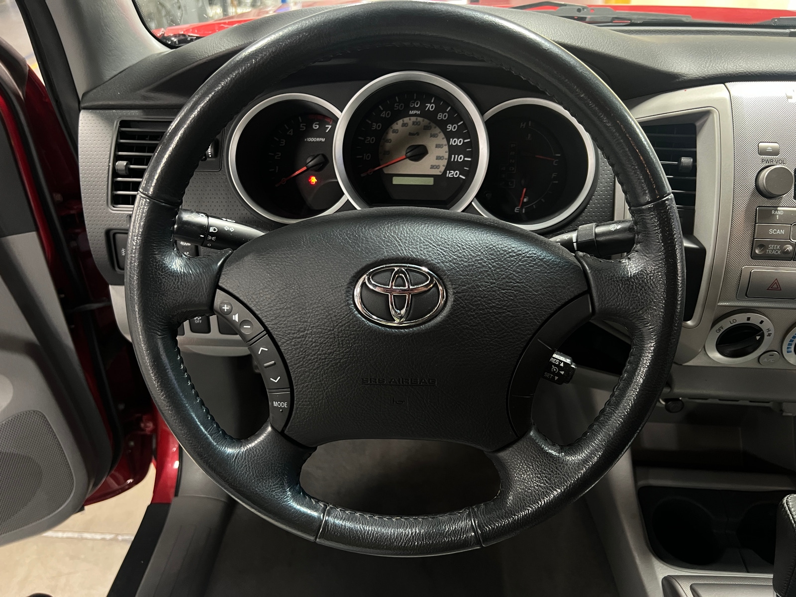 Thumbnail: 2010 Toyota Tacoma - 5