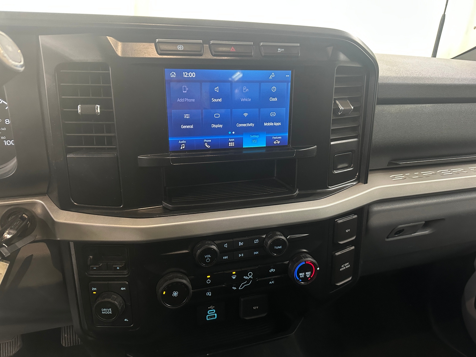 Thumbnail: 2024 Ford Econoline - 4