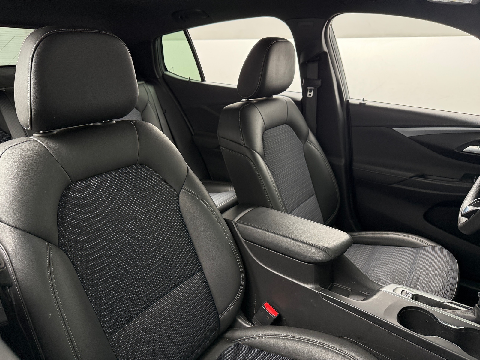 Thumbnail: 2025 Buick Envista - 2