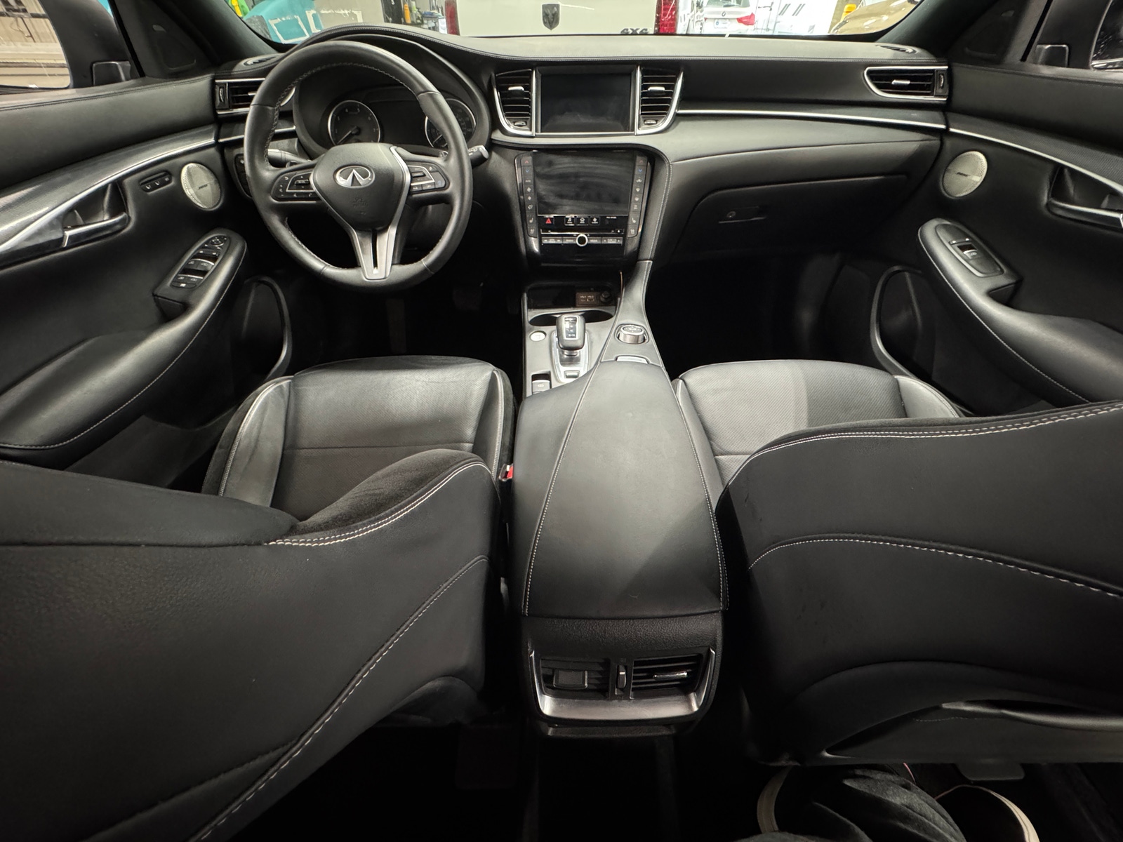 Thumbnail: 2023 INFINITI QX50 - 2