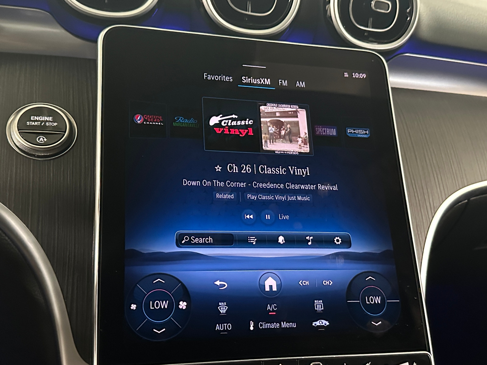 Thumbnail: 2025 Mercedes-Benz C-Class - 3