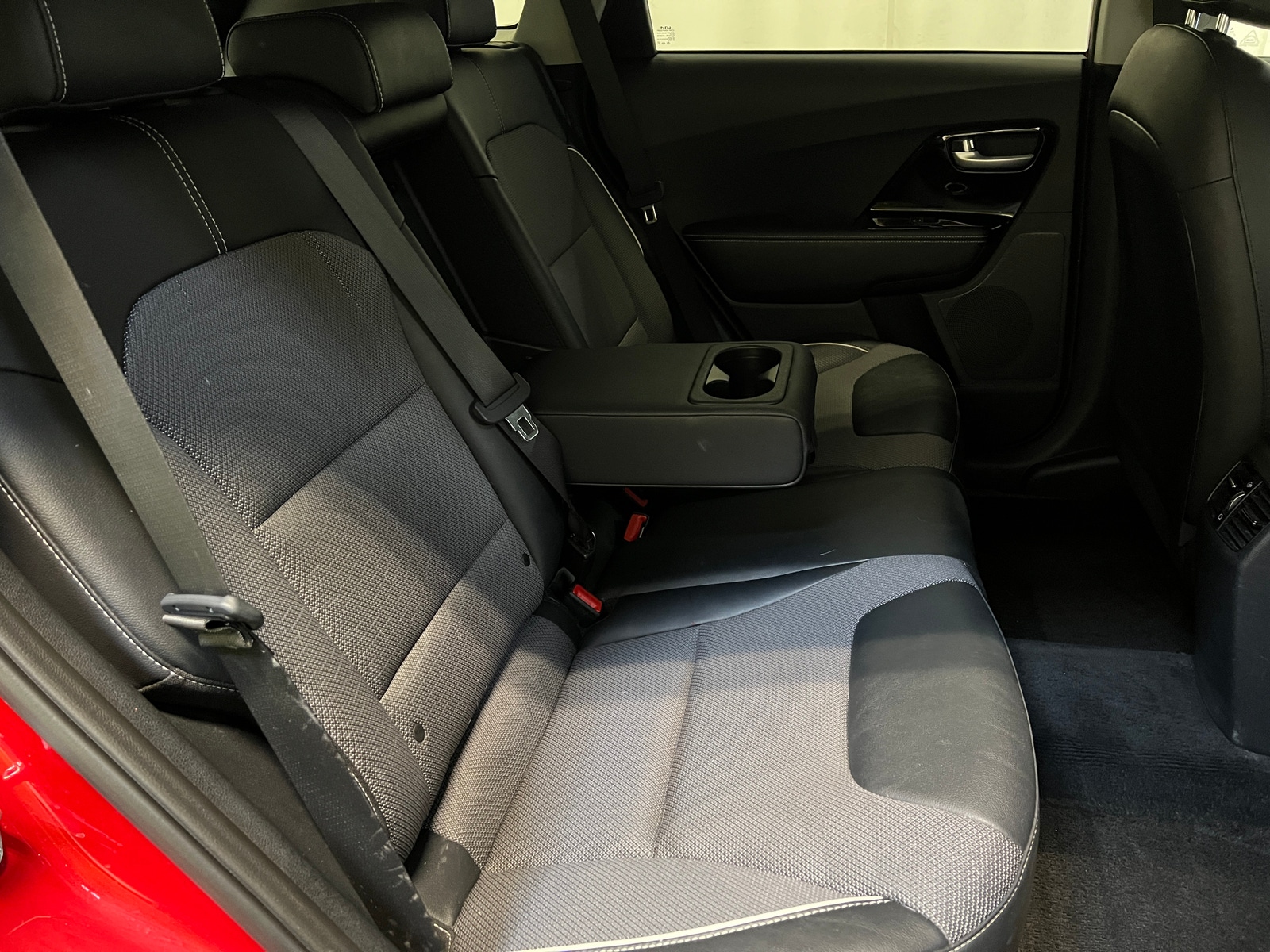 Thumbnail: 2022 Kia Niro - 6