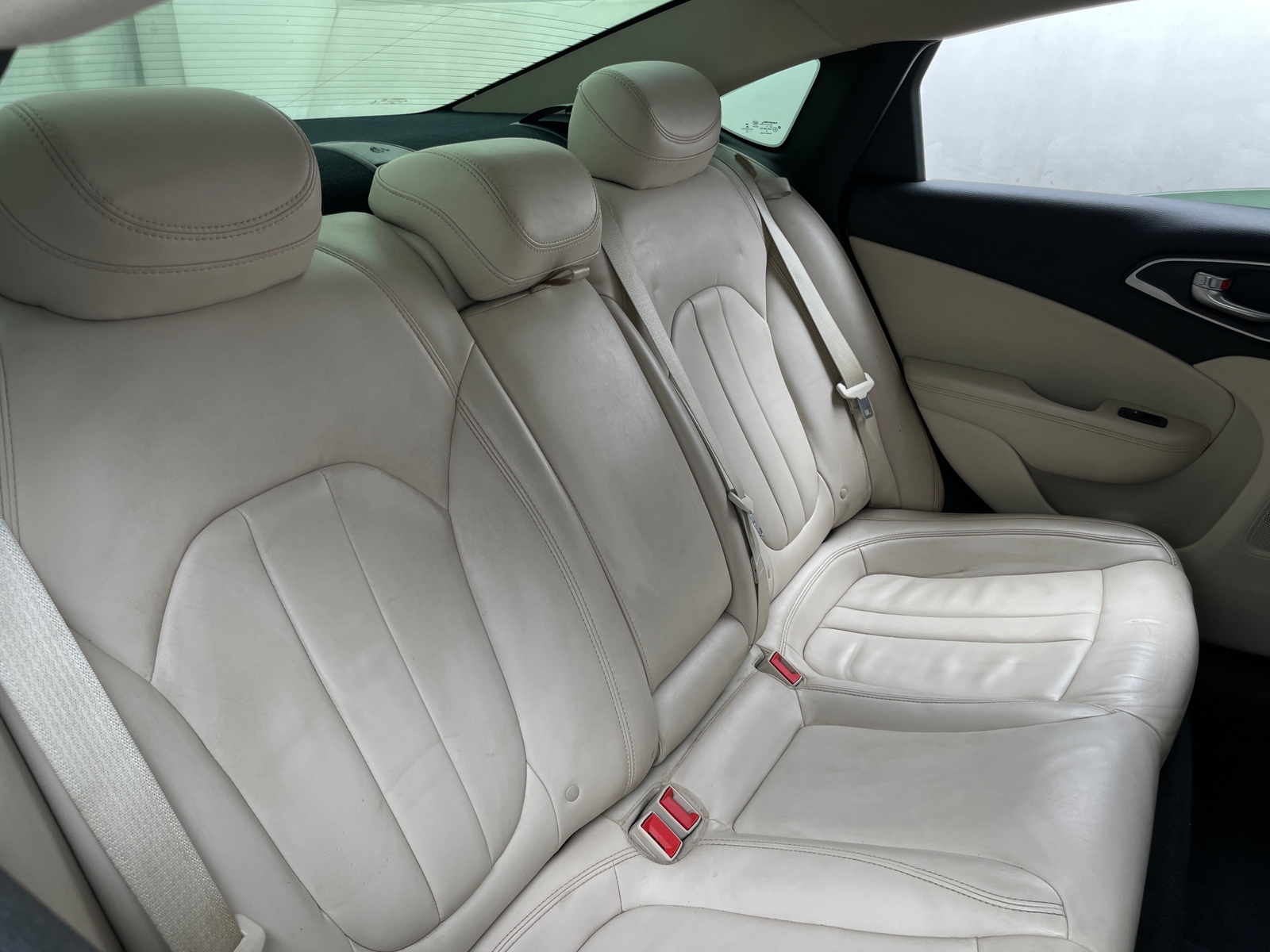 Thumbnail: 2015 Chrysler 200 - 5