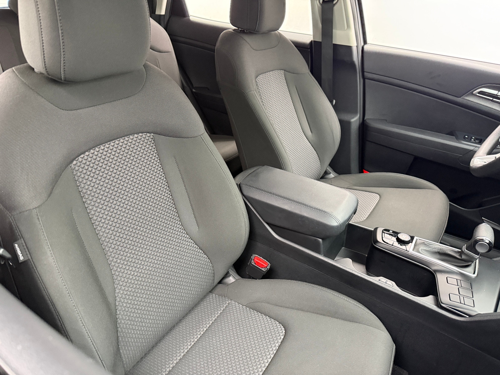 Thumbnail: 2025 Kia Sportage - 2