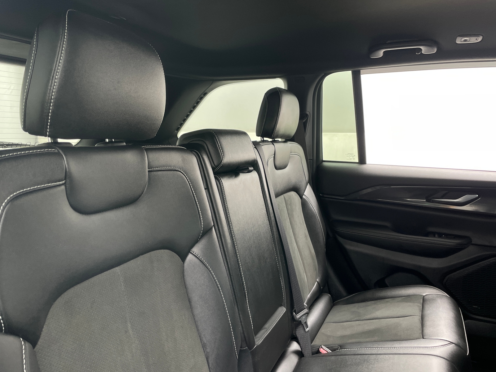 Thumbnail: 2023 Jeep Grand Cherokee - 5