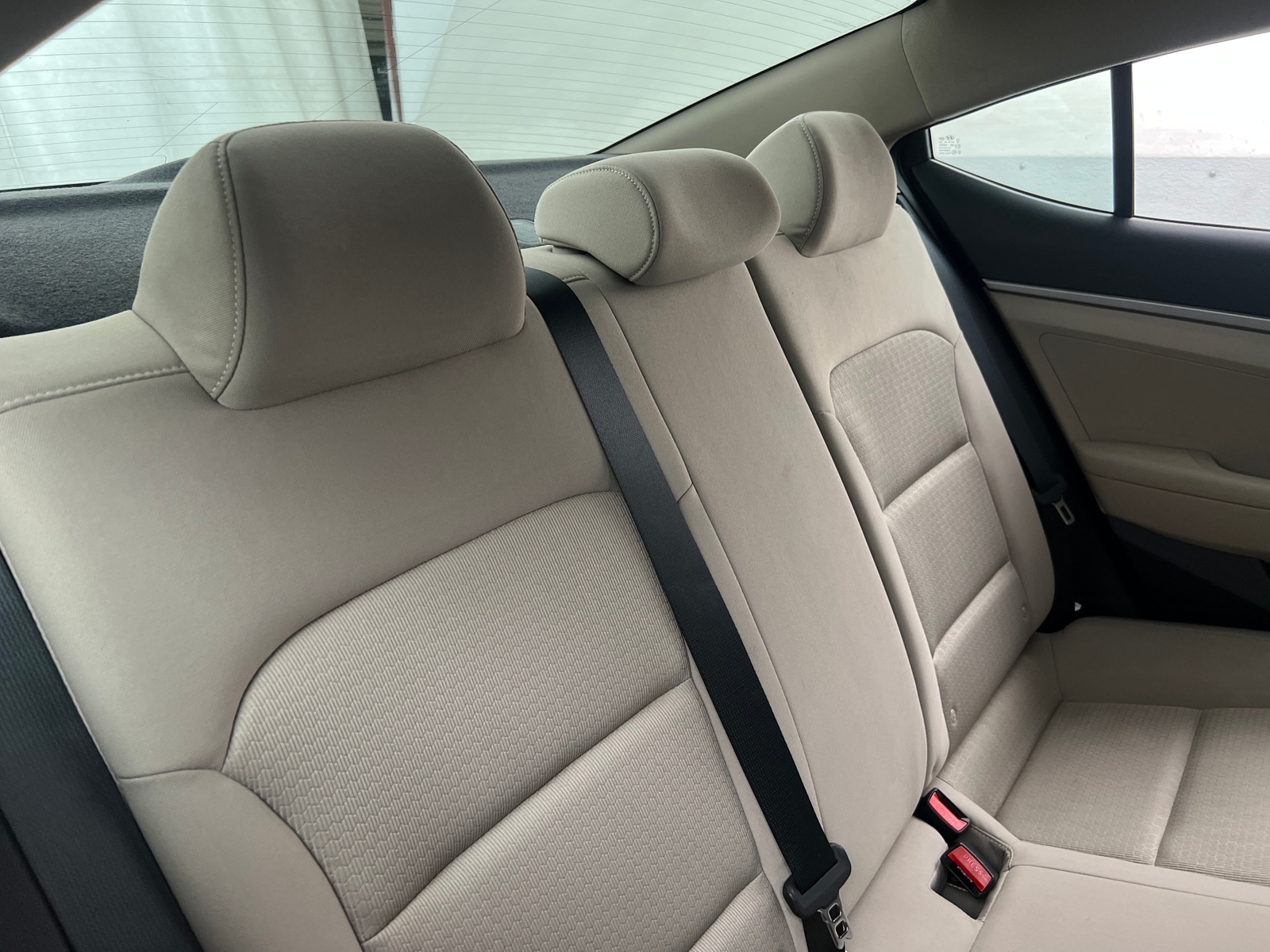 Thumbnail: 2017 Hyundai Elantra - 6