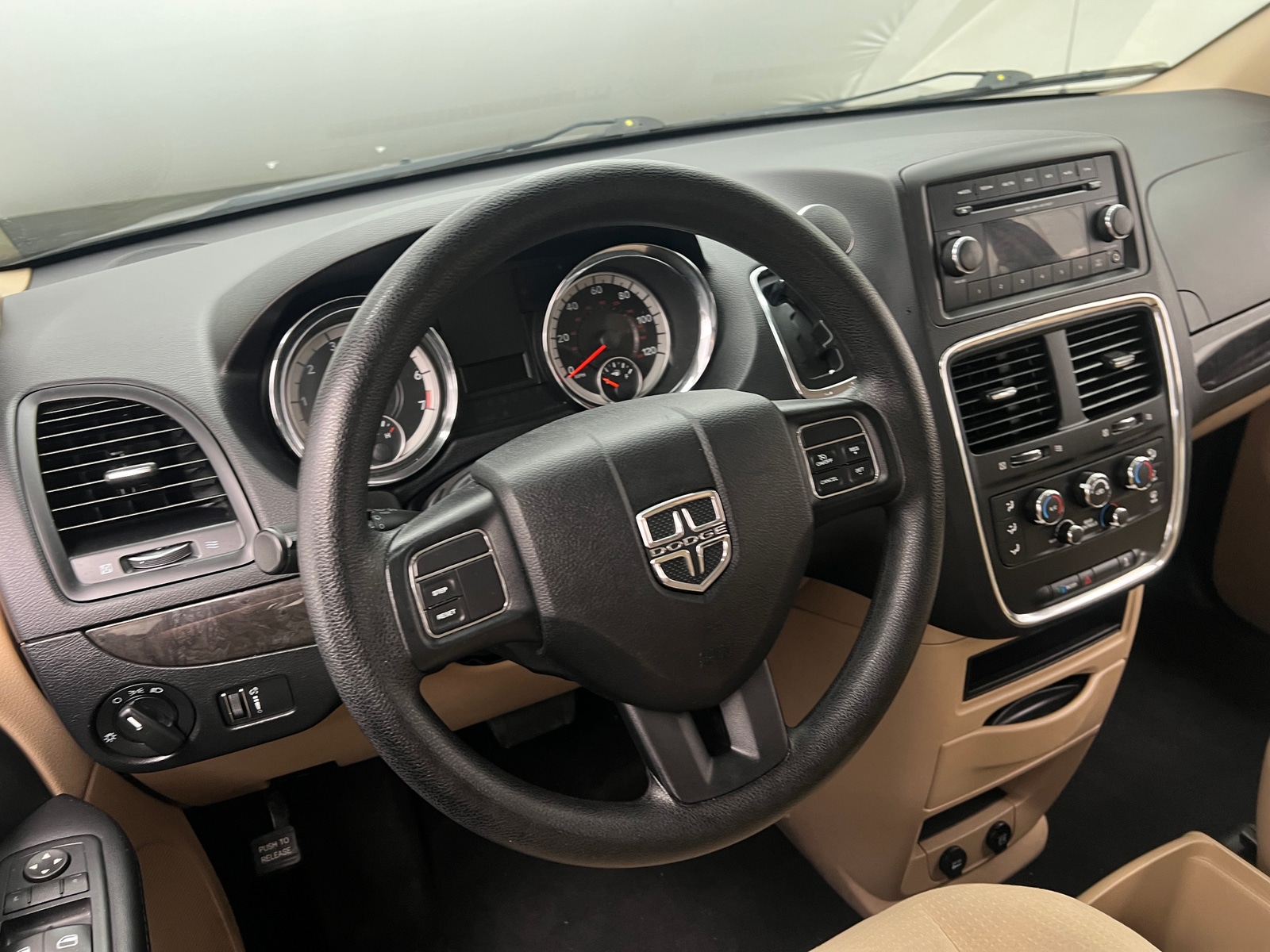 Thumbnail: 2016 Dodge Grand Caravan - 5