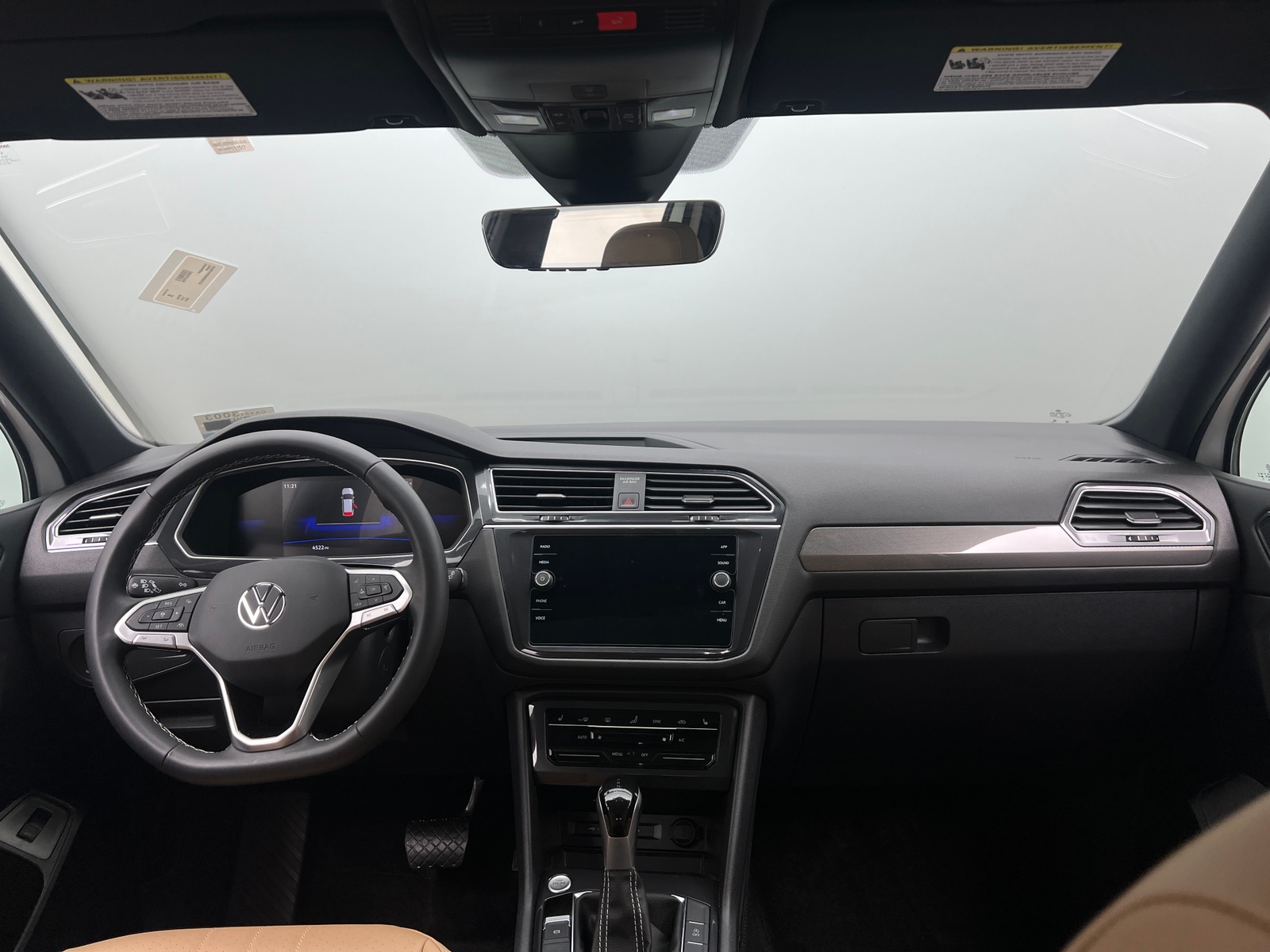 Thumbnail: 2024 Volkswagen Tiguan - 2