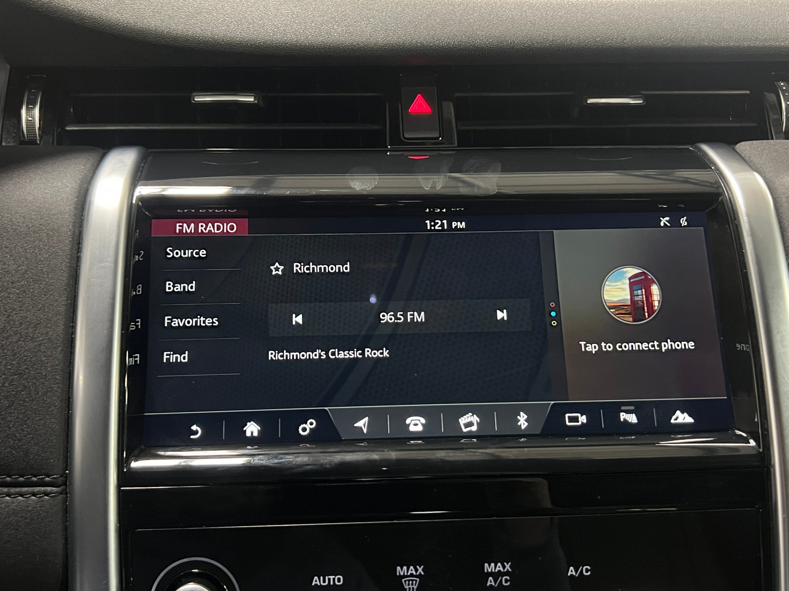 Thumbnail: 2020 Land Rover Discovery Sport - 3