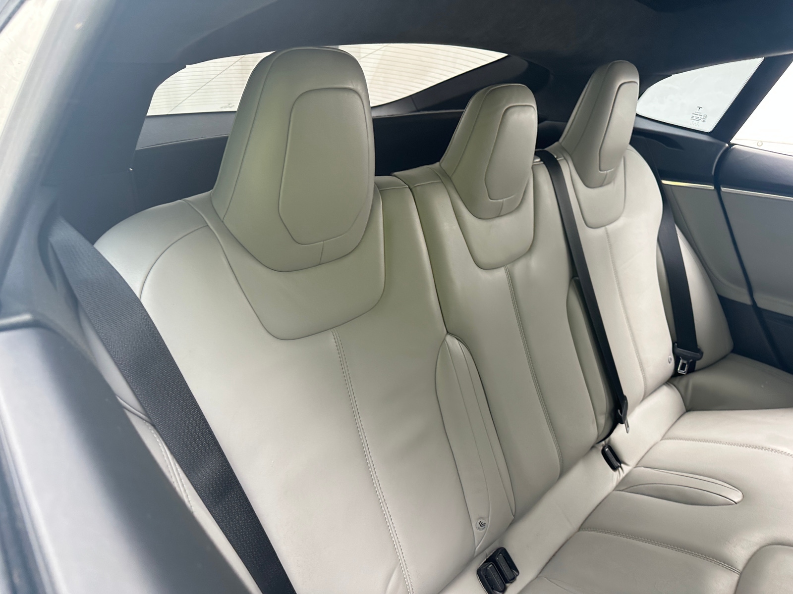 Thumbnail: 2015 Tesla Model S - 5