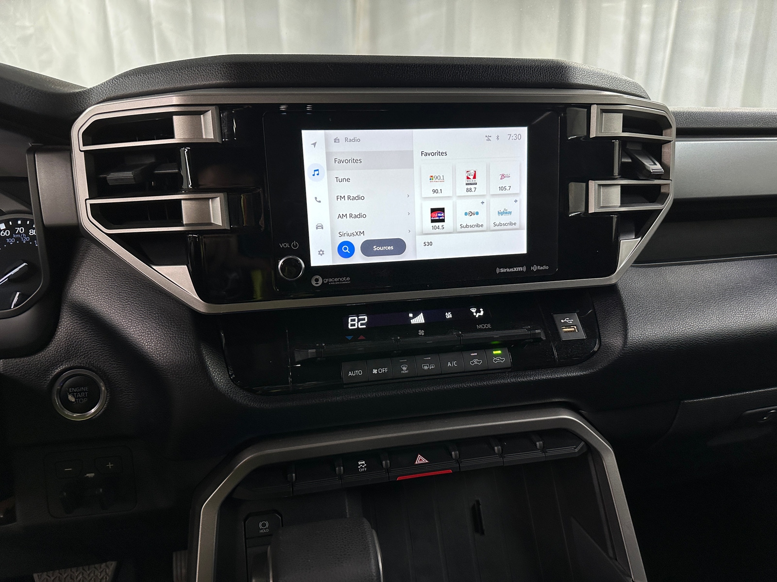 Thumbnail: 2022 Toyota Tundra - 4