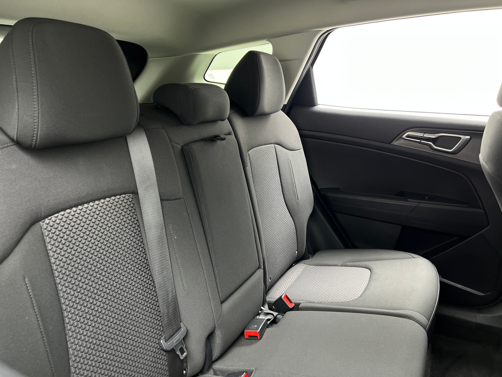 Thumbnail: 2025 Kia Sportage - 6