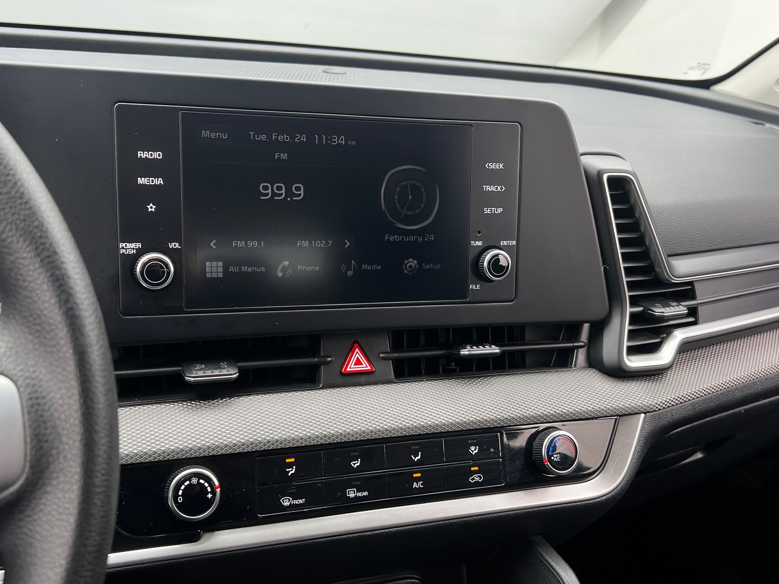 Thumbnail: 2025 Kia Sportage - 4