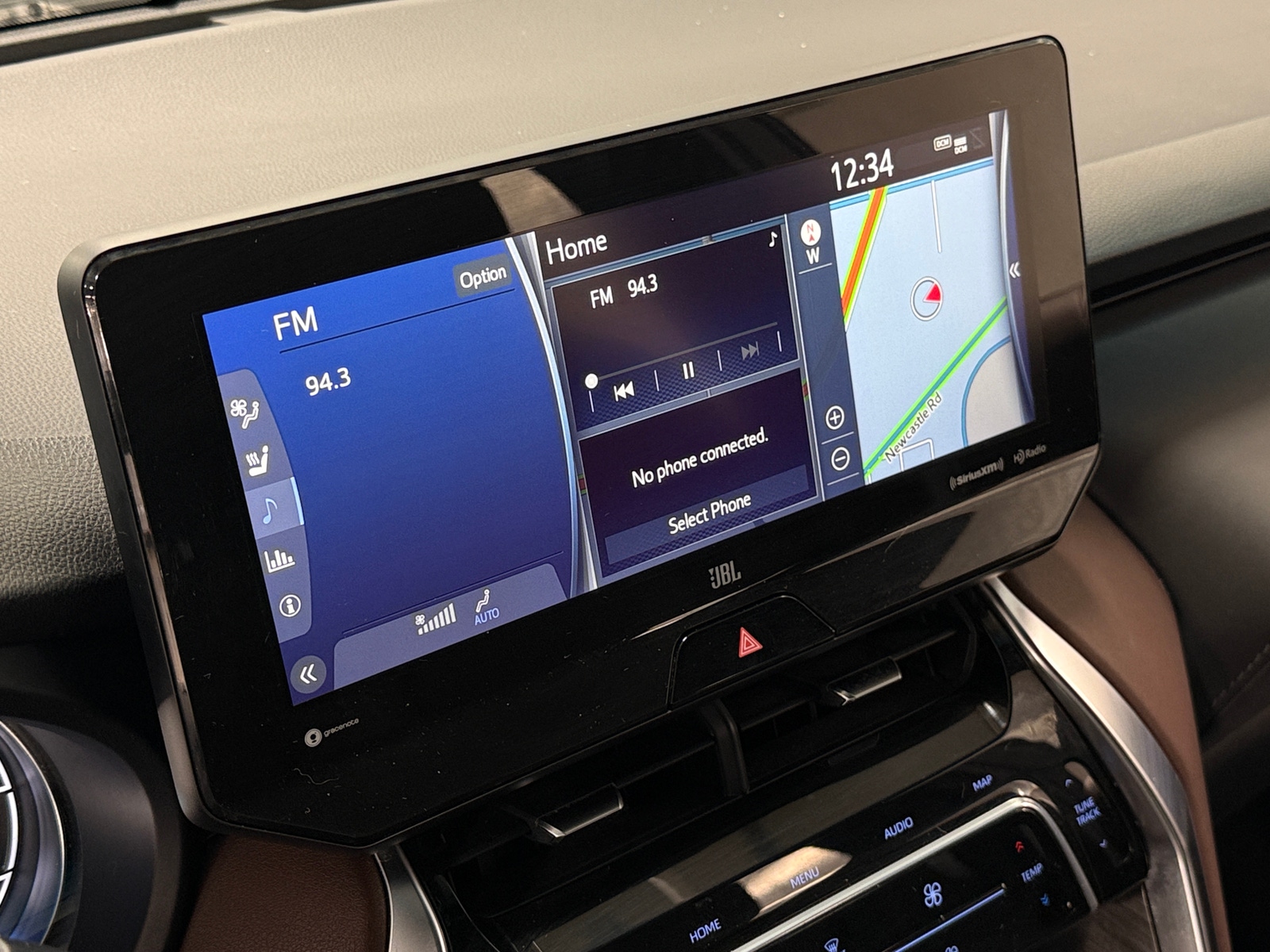 Thumbnail: 2021 Toyota Venza - 3