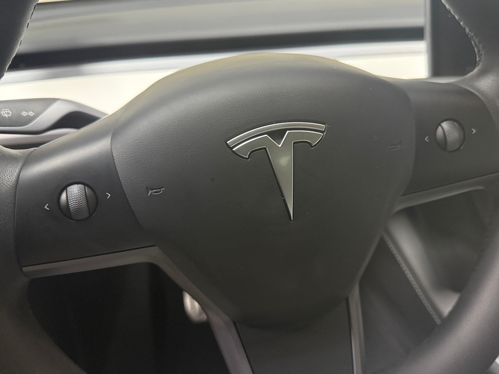 Thumbnail: 2023 Tesla Model Y - 4