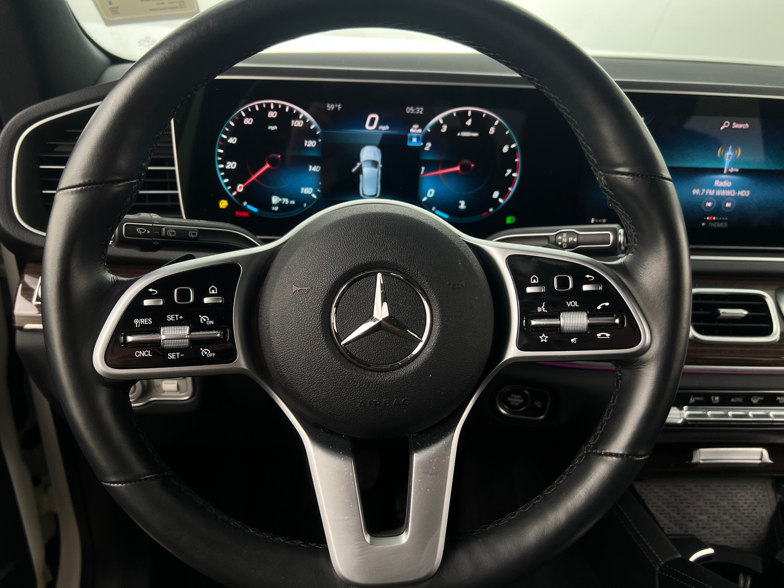 Thumbnail: 2021 Mercedes-Benz GLE - 4