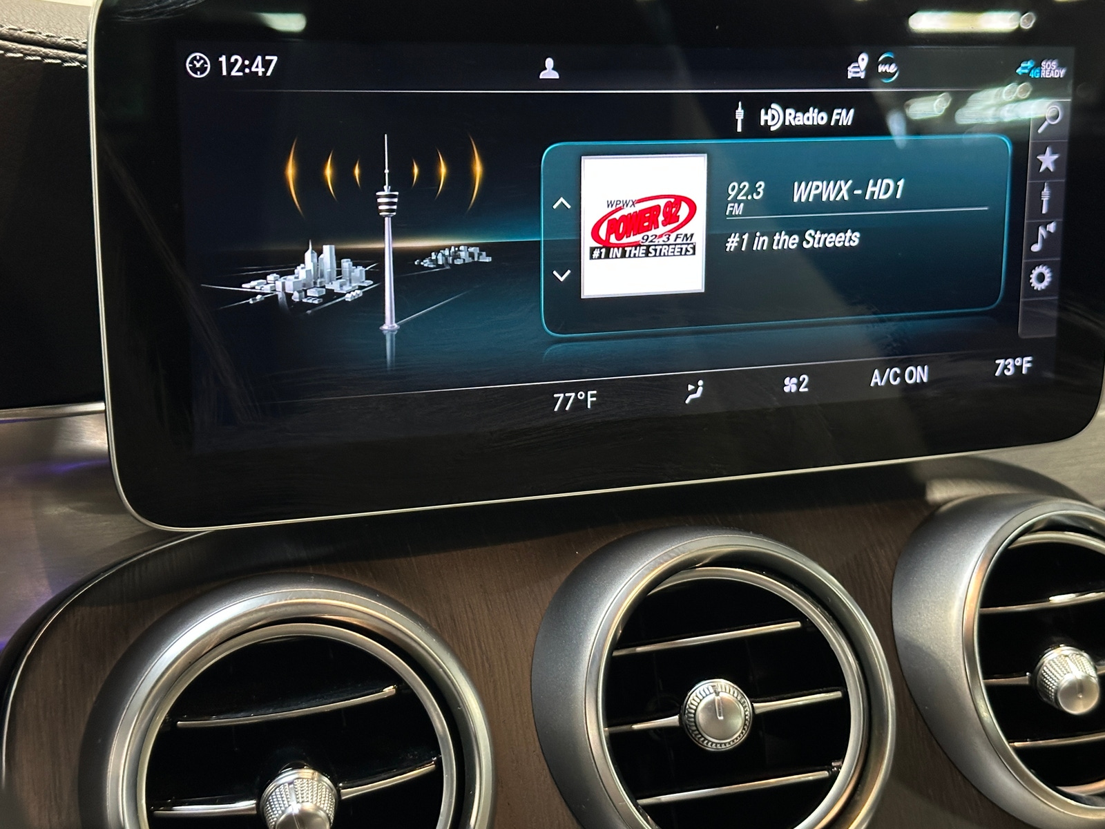 Thumbnail: 2021 Mercedes-Benz C-Class - 2