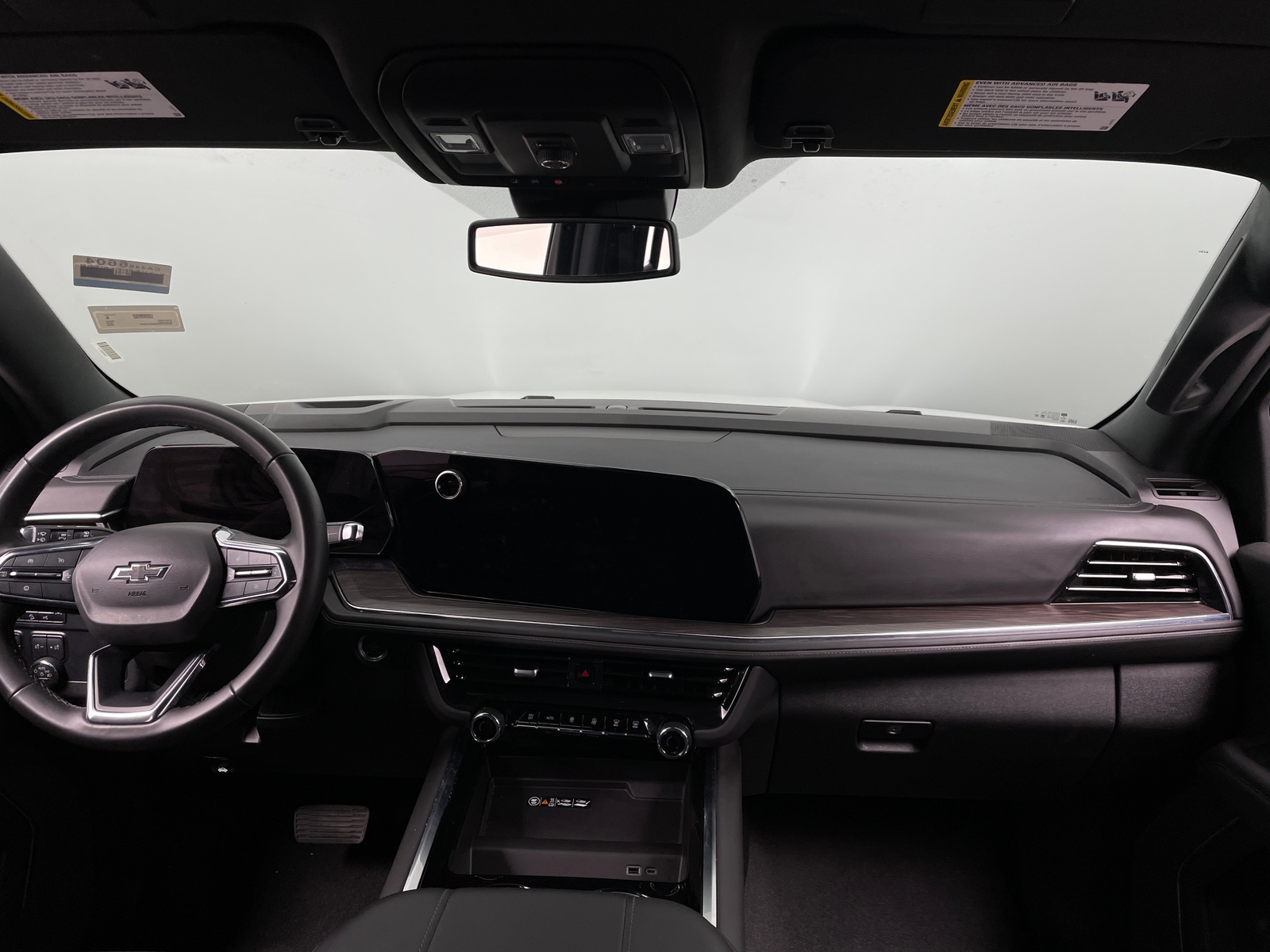 Thumbnail: 2025 Chevrolet Suburban - 2