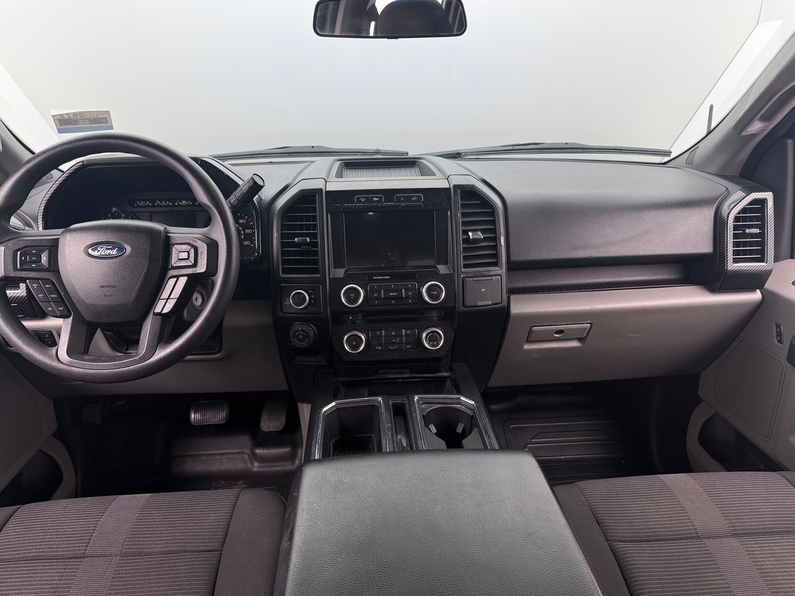 Thumbnail: 2017 Ford Econoline - 3