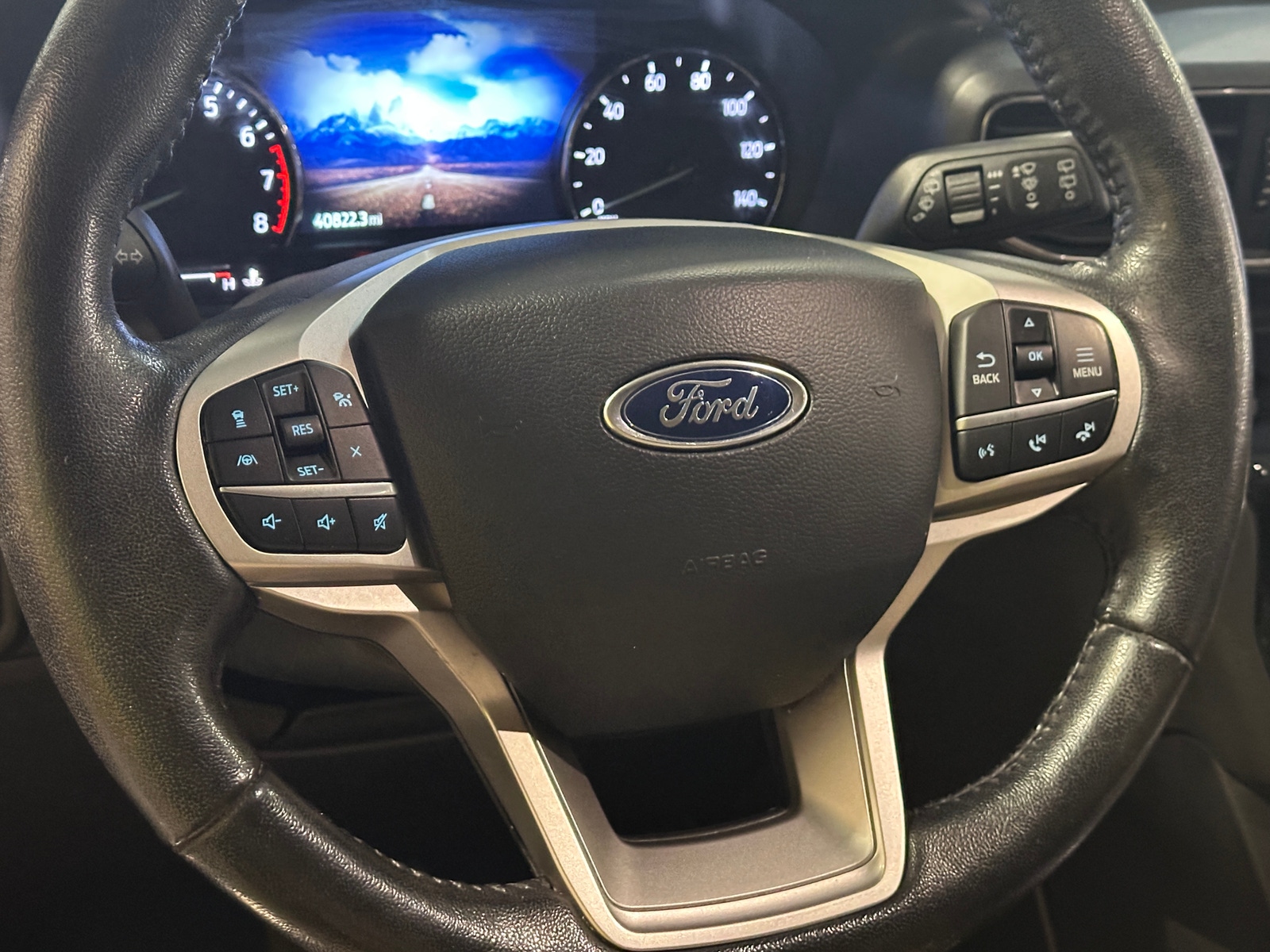 Thumbnail: 2021 Ford Explorer - 4