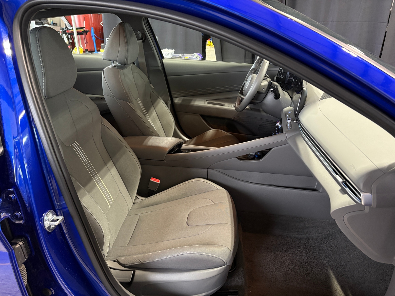 Thumbnail: 2025 Hyundai Elantra - 2