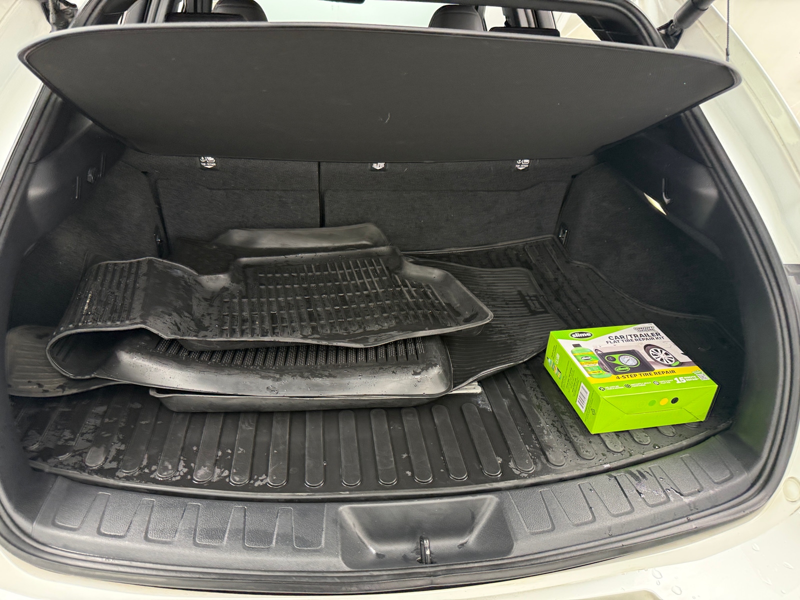 Thumbnail: 2023 Lexus UX - 6