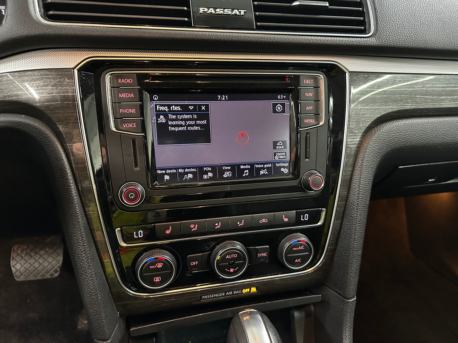 Thumbnail: 2018 Volkswagen Passat - 3