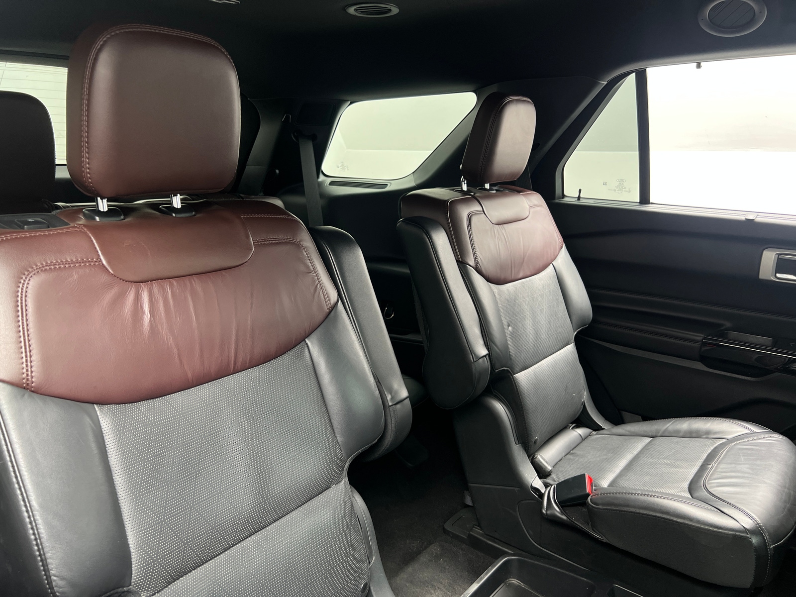 Thumbnail: 2021 Ford Explorer - 5