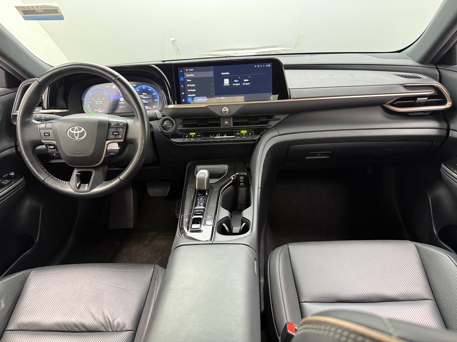 Thumbnail: 2025 Toyota Crown - 2