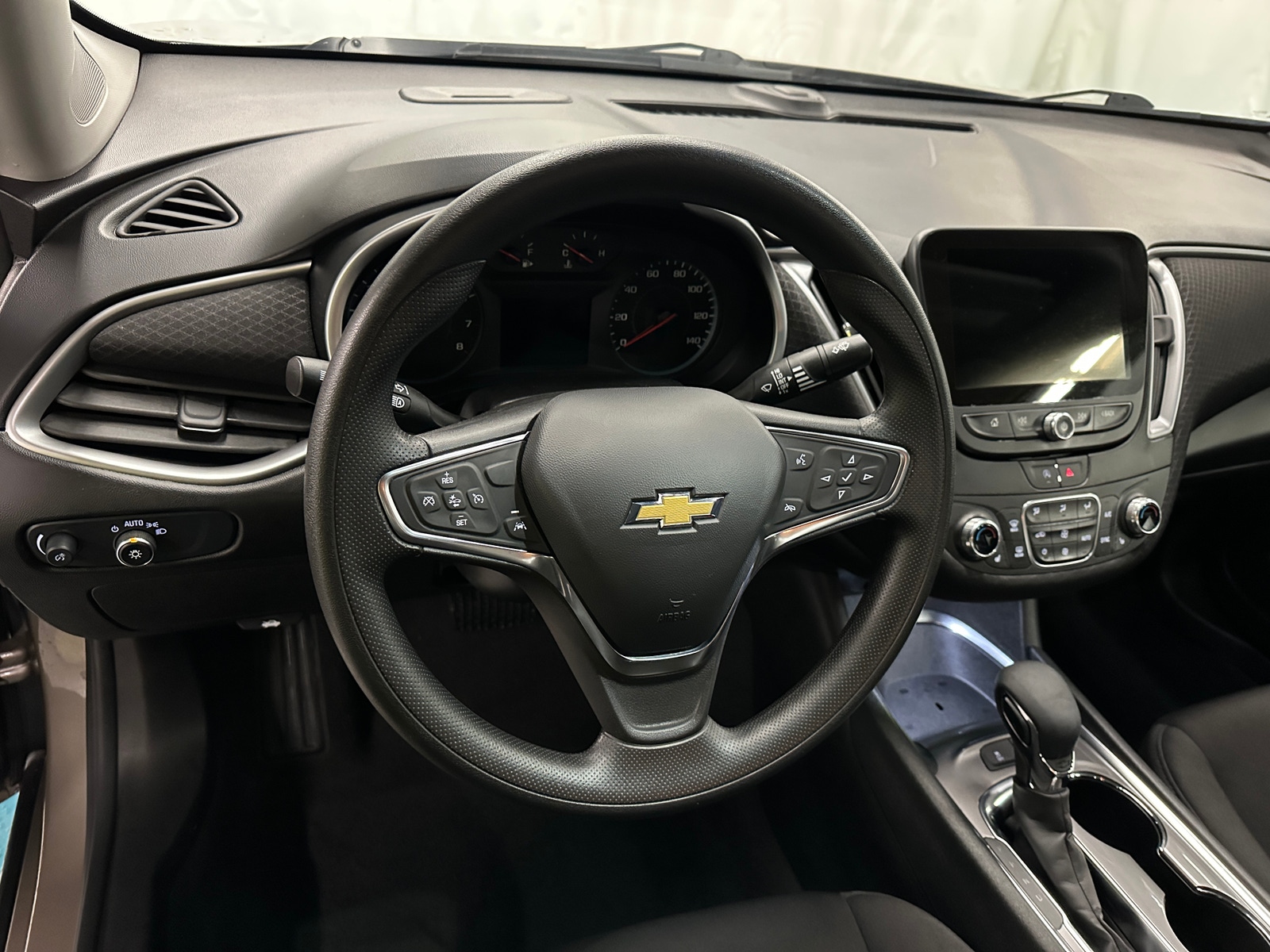 Thumbnail: 2024 Chevrolet Malibu - 5