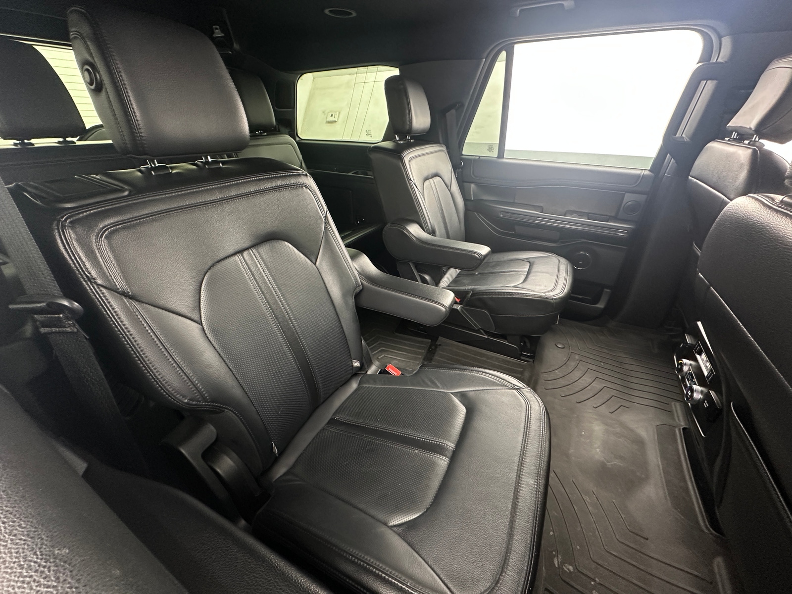 Thumbnail: 2020 Ford Expedition - 5