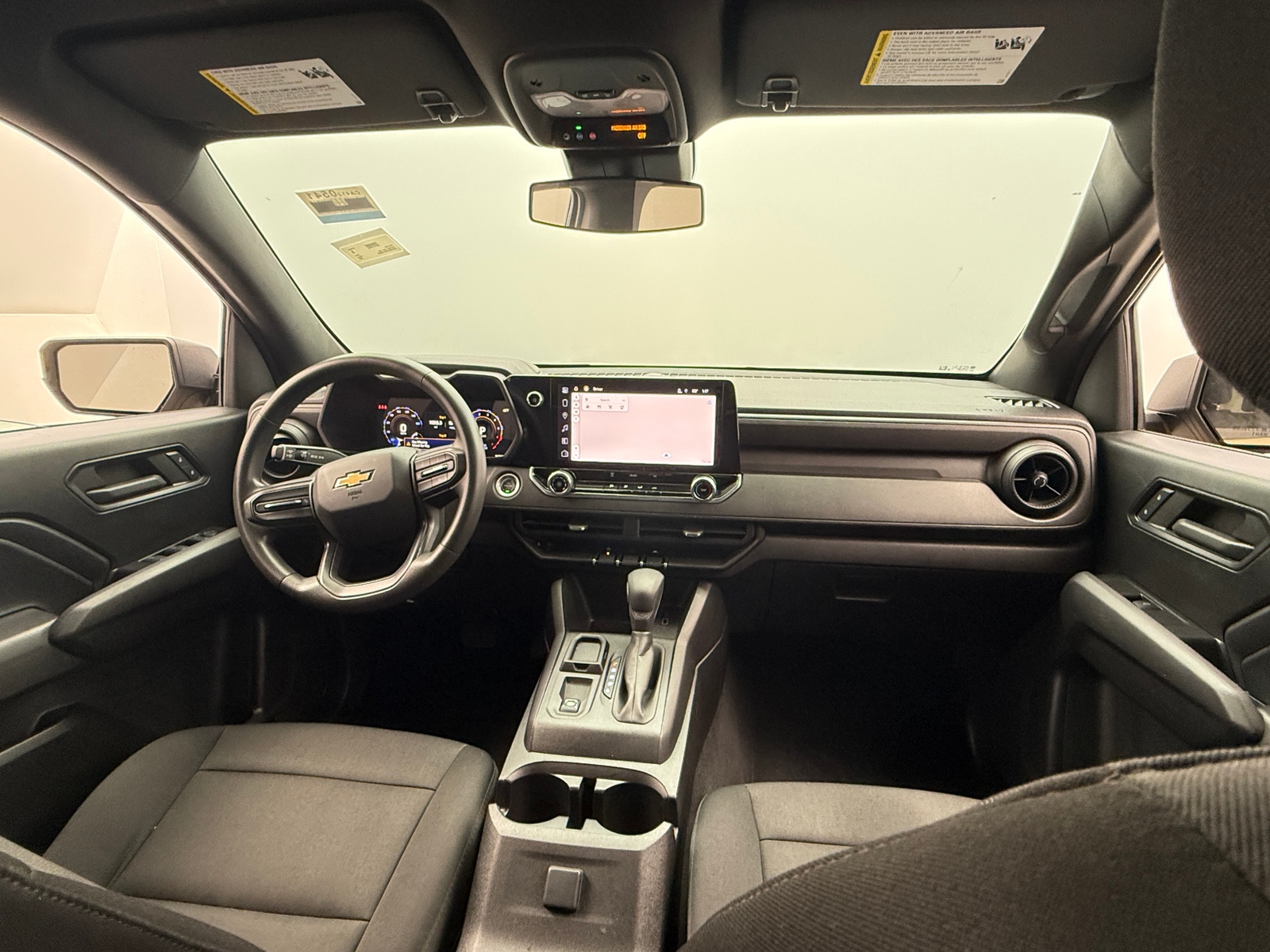 Thumbnail: 2024 Chevrolet Colorado - 3