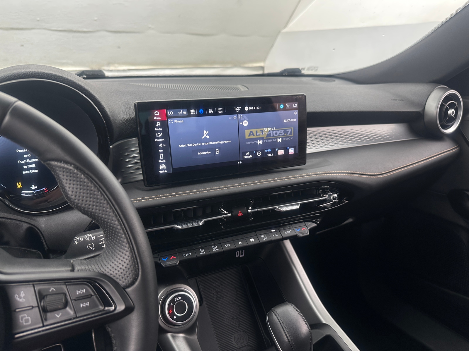 Thumbnail: 2025 Alfa Romeo Tonale - 4