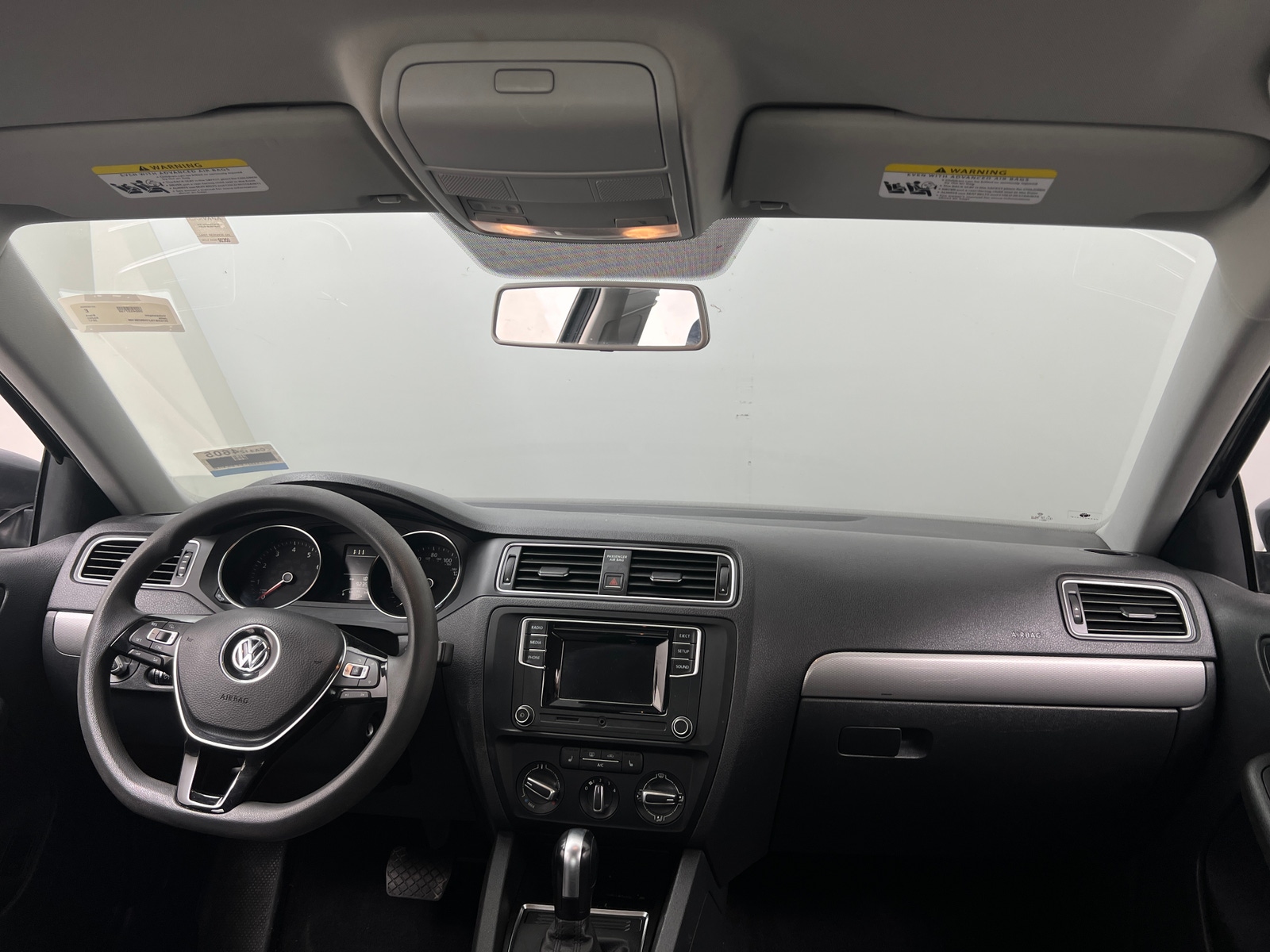 Thumbnail: 2017 Volkswagen Jetta - 3