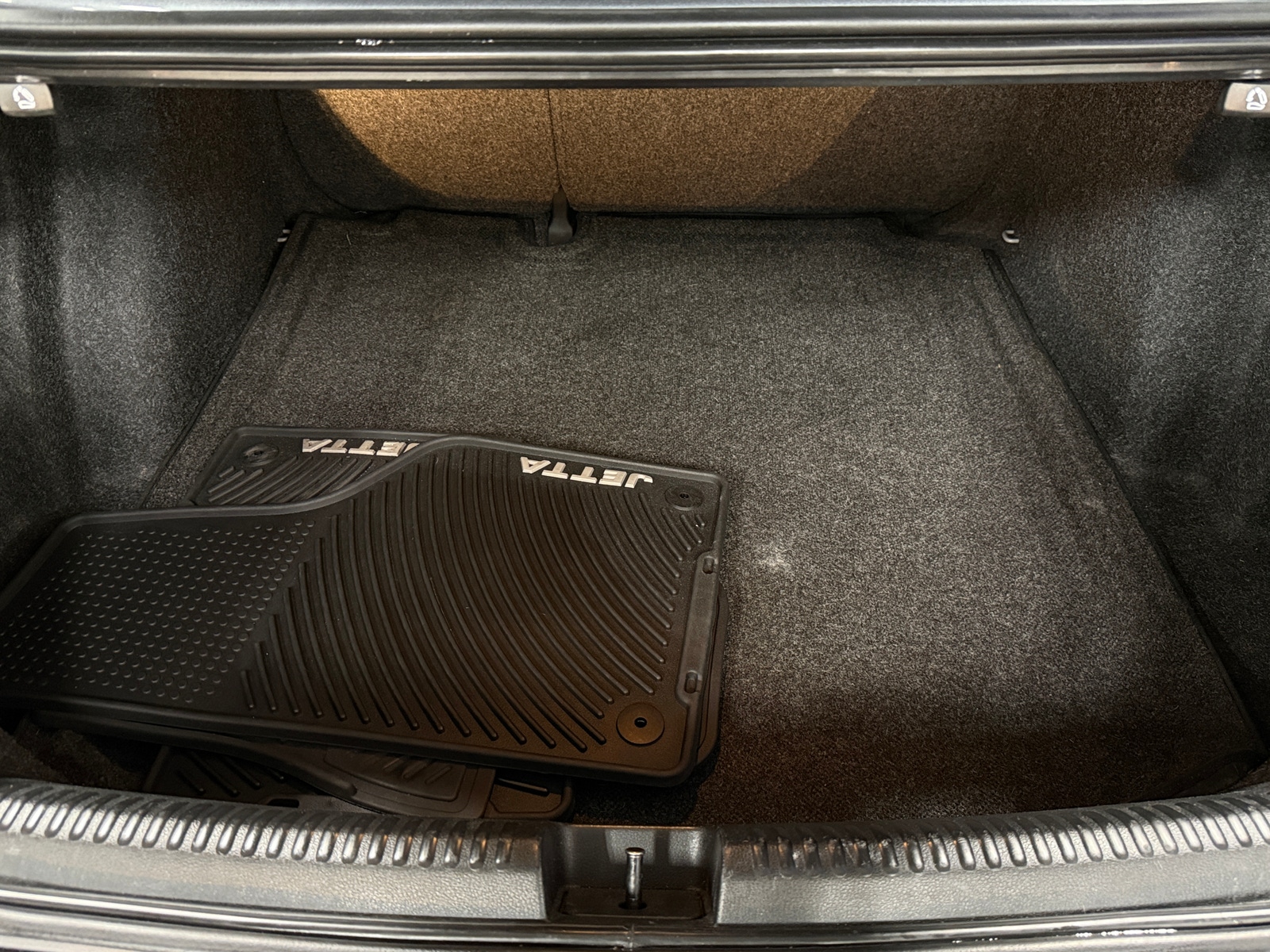 Thumbnail: 2017 Volkswagen Jetta - 7