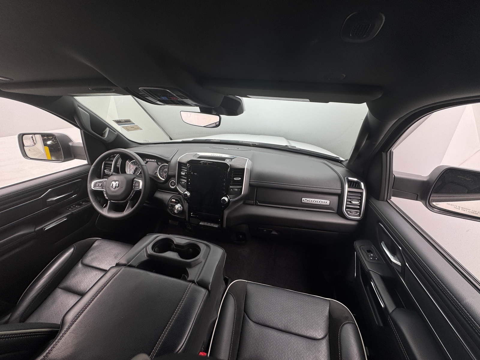 Thumbnail: 2025 RAM 1500 - 2