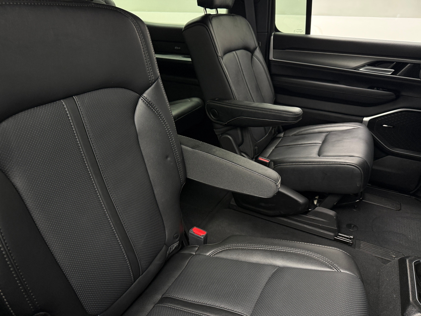 Thumbnail: 2025 Jeep Wagoneer - 5